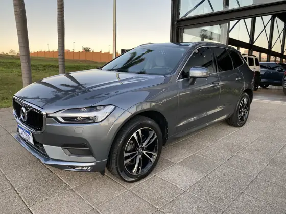 VOLVO XC60 2.0 T5 GASOLINA MOMENTUM AWD GEARTRONIC