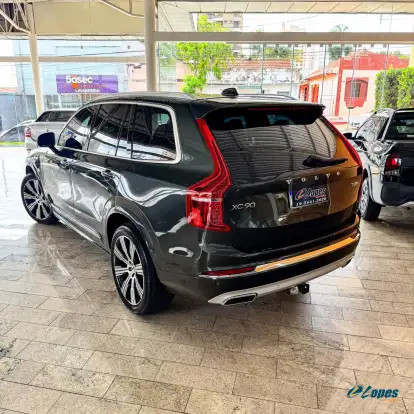 VOLVO-XC90-2019