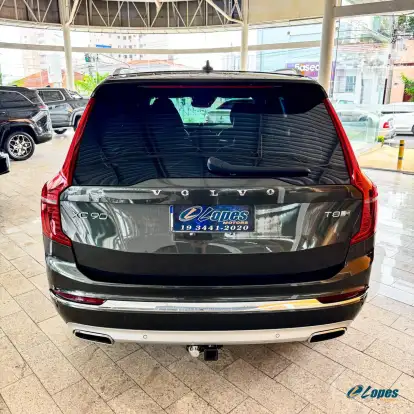 VOLVO-XC90-2019