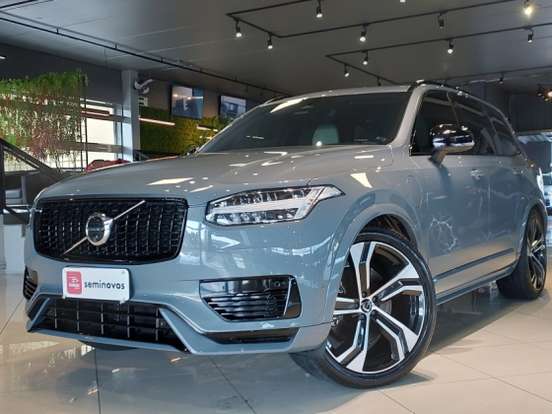 VOLVO-XC90-2022