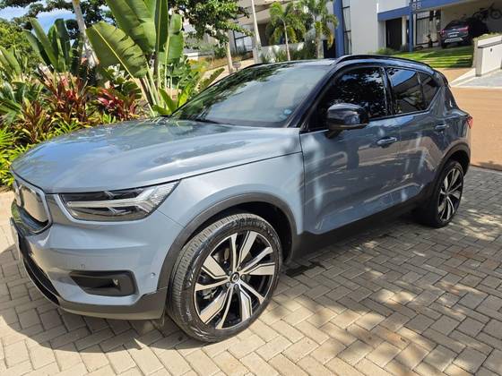 VOLVO XC40 P8 RECHARGE ELECTRIC BEV PURE AWD