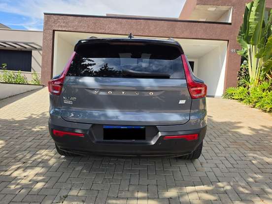 VOLVO-XC40-P8 RECHARGE ELECTRIC BEV PURE AWD VOLVO-XC40-2021