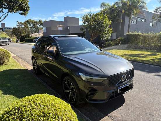 VOLVO-XC60-2023