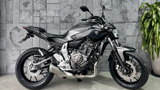 YAMAHA MT-07 ABS YAMAHA MT-07 ABS