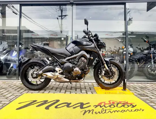 YAMAHA-MT-09-2020