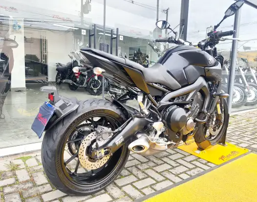 YAMAHA-MT-09-2020