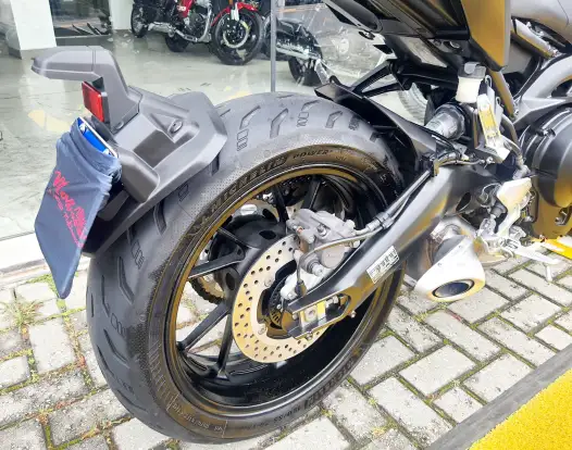 YAMAHA-MT-09-2020