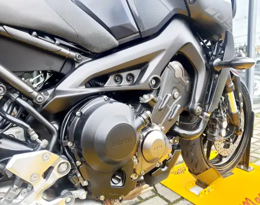 YAMAHA-MT-09-2020