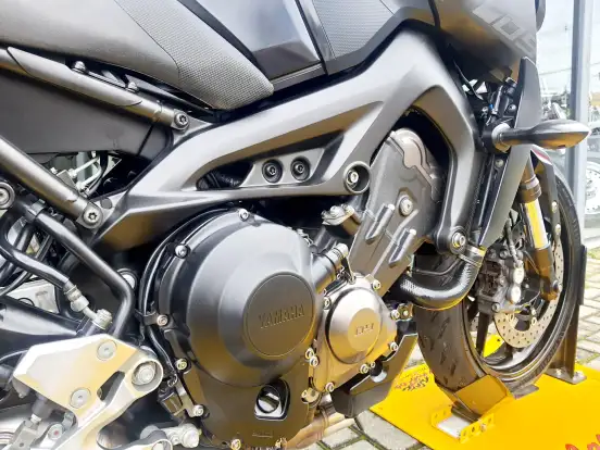 YAMAHA-MT-09 YAMAHA-MT-09-2020