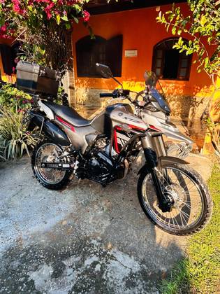 YAMAHA XTZ 250 LANDER CONNECTED 