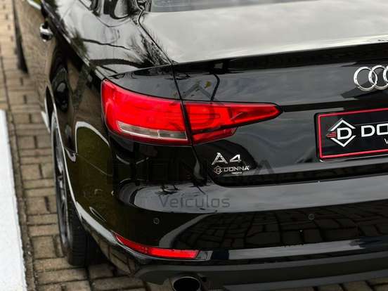 AUDI-A4-2.0 TFSI AMBIENTE GASOLINA 4P S TRONIC AUDI-A4-2017