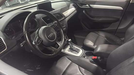 AUDI-Q3-2017