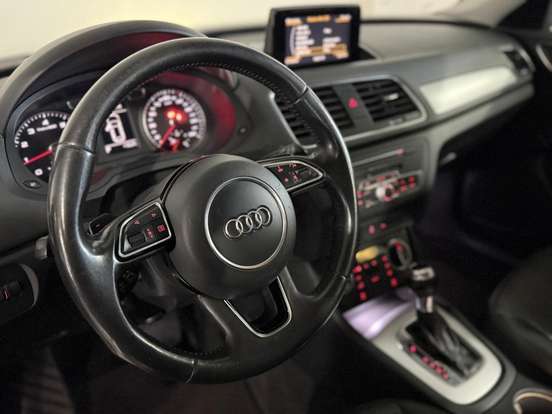 AUDI-Q3-1.4 TFSI ATTRACTION PLUS FLEX 4P S TRONIC AUDI-Q3-2016