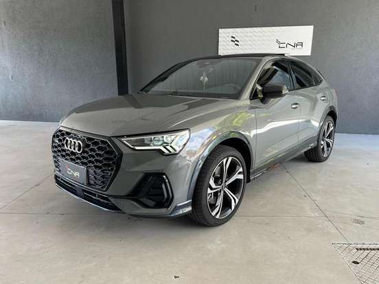 AUDI-Q3-2024
