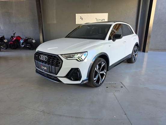 AUDI-Q3-2023