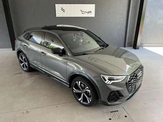 AUDI-Q3-2024