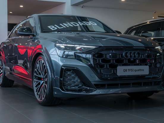 AUDI-Q8-3.0 TFSI GASOLINA PERFORMANCE BLACK QUATTRO TIPTRONIC AUDI-Q8-2025