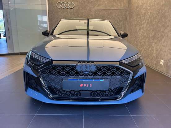 AUDI-RS3-2.5 TFSI GASOLINA SEDAN TRACK QUATTRO S-TRONIC AUDI-RS3-2025