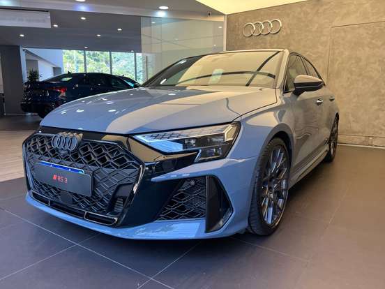 AUDI-RS3-2025