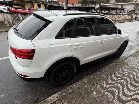 AUDI-Q3-2014