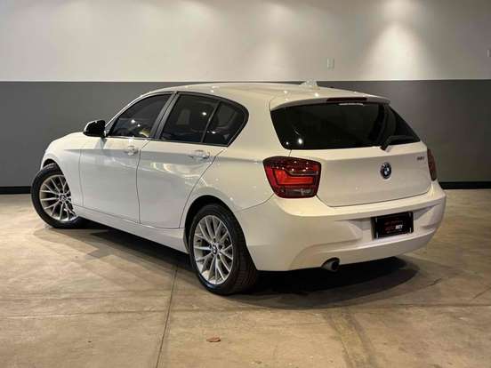 BMW-118i-1.6 SPORT GP 16V TURBO GASOLINA 4P AUTOMÁTICO BMW-118i-2014