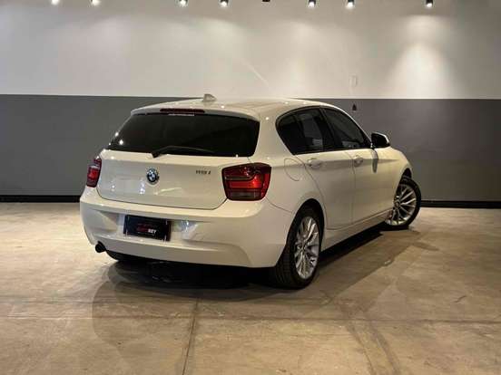 BMW-118i-2014
