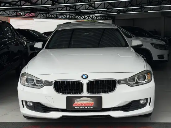 BMW-320i-2014