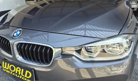 BMW-320i-2017