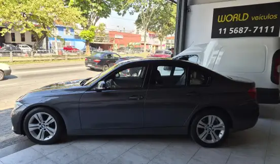 BMW-320i-2017