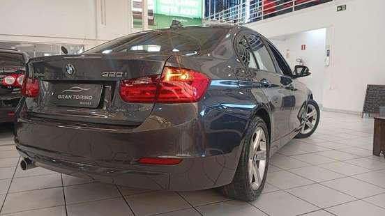 BMW-320i-2015