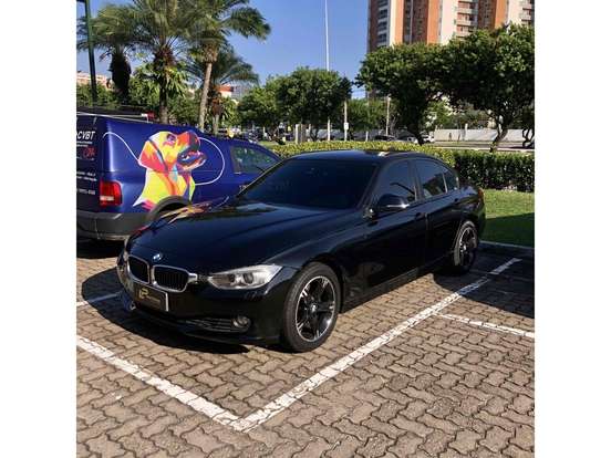 BMW-320i-2012