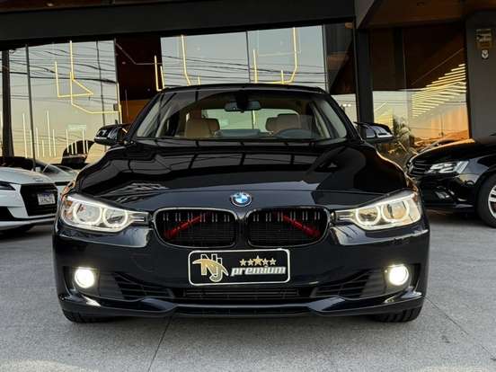 BMW-320i-2013