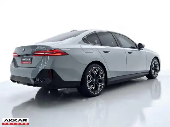 BMW-530e-2.0 TWINPOWER PHEV M SPORT AUTOMÁTICO BMW-530e-2025