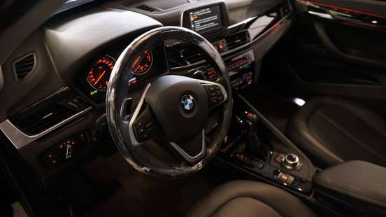 BMW-X1-2016