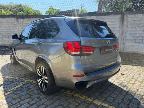 BMW-X5-3.0 4X4 M50D I6 TURBO DIESEL 4P AUTOMÁTICO BMW-X5-2015