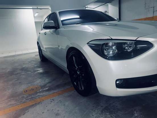 BMW-118i-1.6 SPORT GP 16V TURBO GASOLINA 4P AUTOMÁTICO BMW-118i-2013