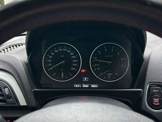 BMW-120i-2.0 16V SPORT ACTIVEFLEX 4P AUTOMÁTICO BMW-120i-2015