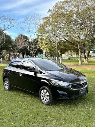CHEVROLET ONIX 1.0 MPFI LT 8V FLEX 4P MANUAL CHEVROLET ONIX 1.0 MPFI LT 8V FLEX 4P MANUAL