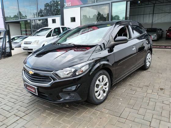 CHEVROLET ONIX 2018 1.0 MPFI LT 8V FLEX 4P MANUAL