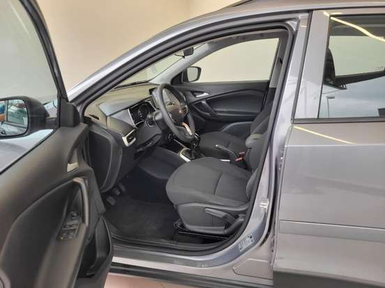 CHEVROLET-TRACKER-2021