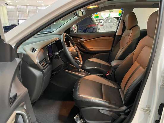CHEVROLET-TRACKER-2025
