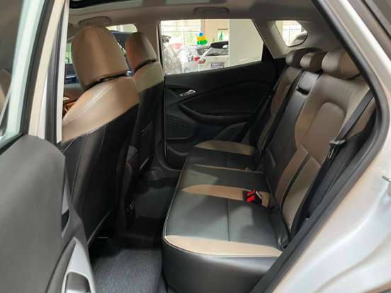 CHEVROLET-TRACKER-2025