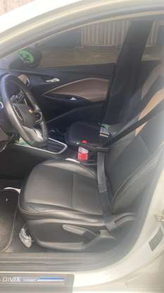 CHEVROLET-ONIX-2022