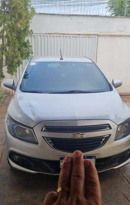 CHEVROLET-PRISMA-2014