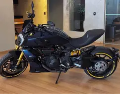 DUCATI DIAVEL 1260 S DUCATI DIAVEL 1260 S