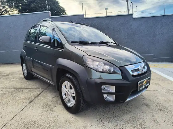 FIAT IDEA 1.8 MPI ADVENTURE 16V FLEX 4P MANUAL FIAT IDEA 1.8 MPI ADVENTURE 16V FLEX 4P MANUAL