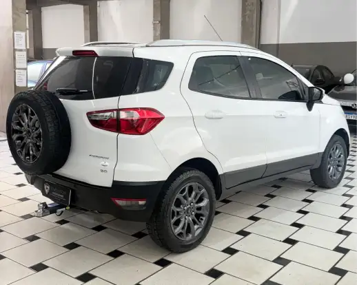 FORD-ECOSPORT-2016