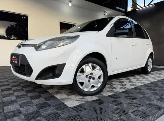 FORD FIESTA 1.0 ROCAM HATCH 8V FLEX 4P MANUAL FORD FIESTA 1.0 ROCAM HATCH 8V FLEX 4P MANUAL