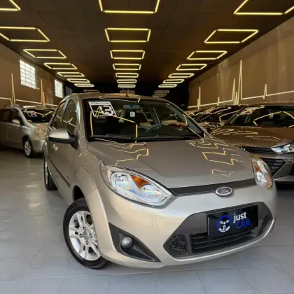 FORD FIESTA 1.6 ROCAM SEDAN 8V FLEX 4P MANUAL FORD FIESTA 1.6 ROCAM SEDAN 8V FLEX 4P MANUAL