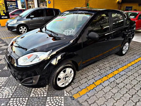 FORD FIESTA 1.6 SE SEDAN 16V FLEX 4P MANUAL FORD FIESTA 1.6 SE SEDAN 16V FLEX 4P MANUAL